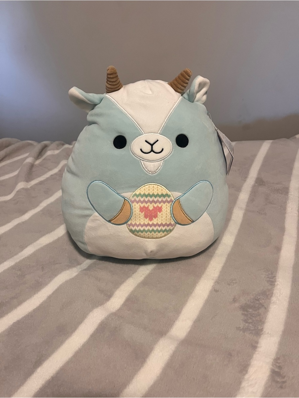 Squishmallows Light Blue and White Domingo Goat Plush with Patterned Egg